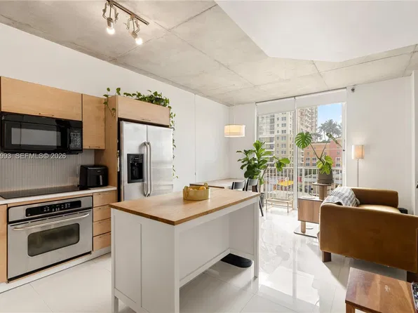 3180 SW 22nd St, Miami, FL