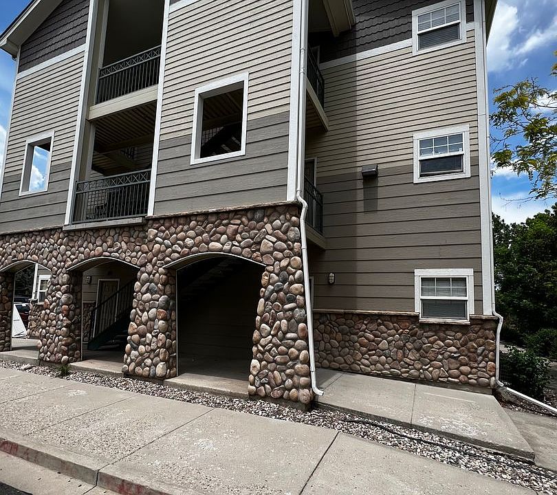1st image of 2226 W Elizabeth St Unit D104
