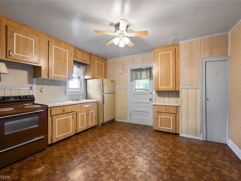 10th image of 5241 Crestlawn Dr SE
