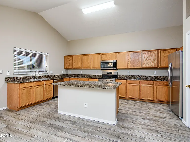 43395 W Wild Horse Trl — Photo 13