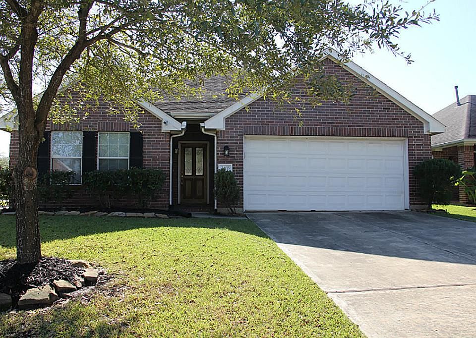1st image of 2635 Royal Place Ct