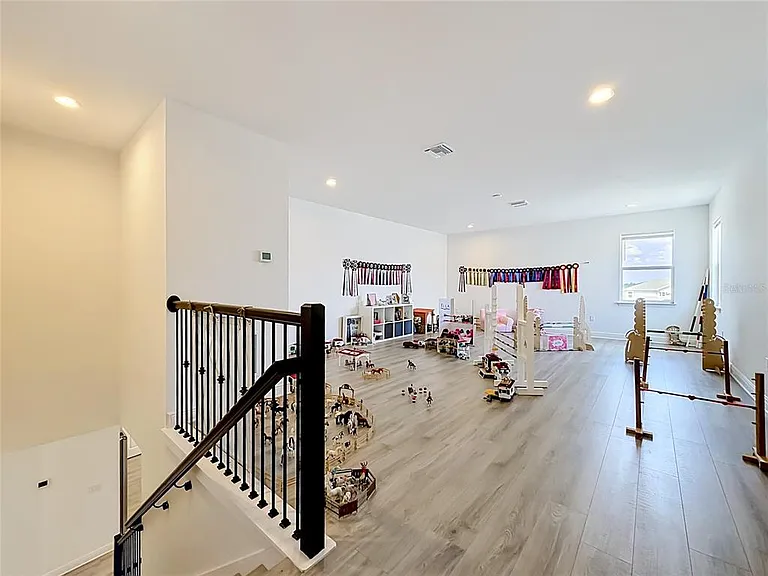 4485 Davos Dr — Photo 44