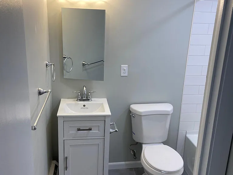 50 Cook St #2 — Photo 5