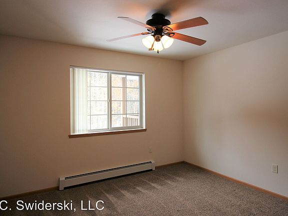 5th image of 3500 Willow Dr #110