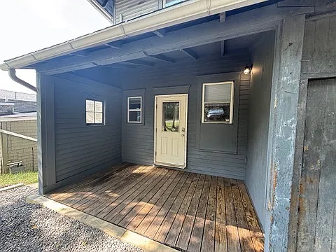 215 Prospect St — Photo 41