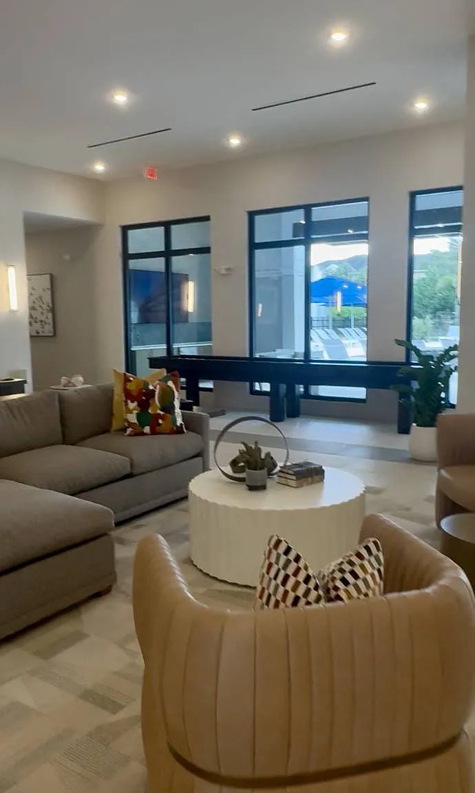5543 N 22nd St in Tampa, FL 33610 — Photo 4