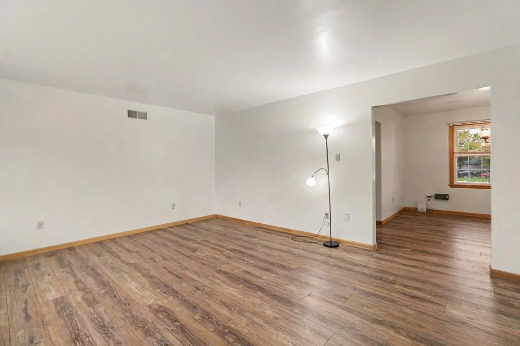 420 Heisers Ln — Photo 4