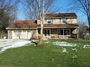 2426 Glenda Dr, Monroe, MI 48162