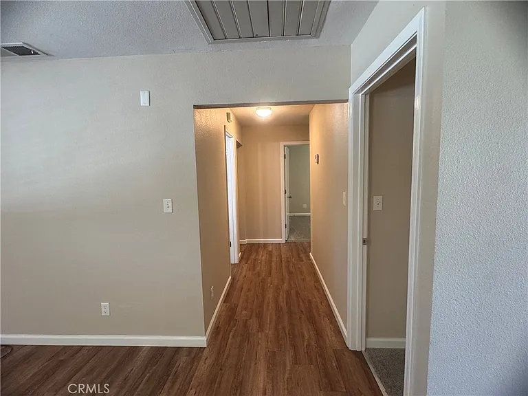 2100 Kennedy Ave — Photo 29