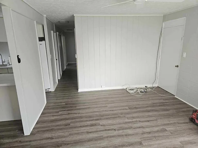 635A Analu St #1 — Photo 3
