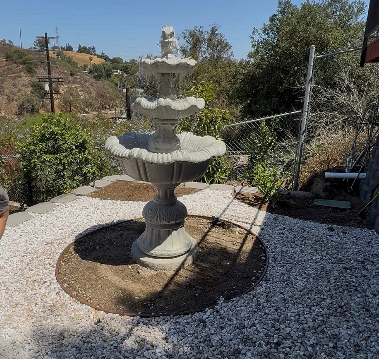 2912 Park Center Dr — Photo 2