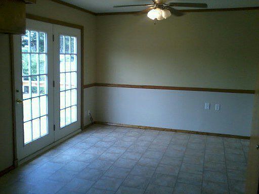 Dining Overlooks Yard