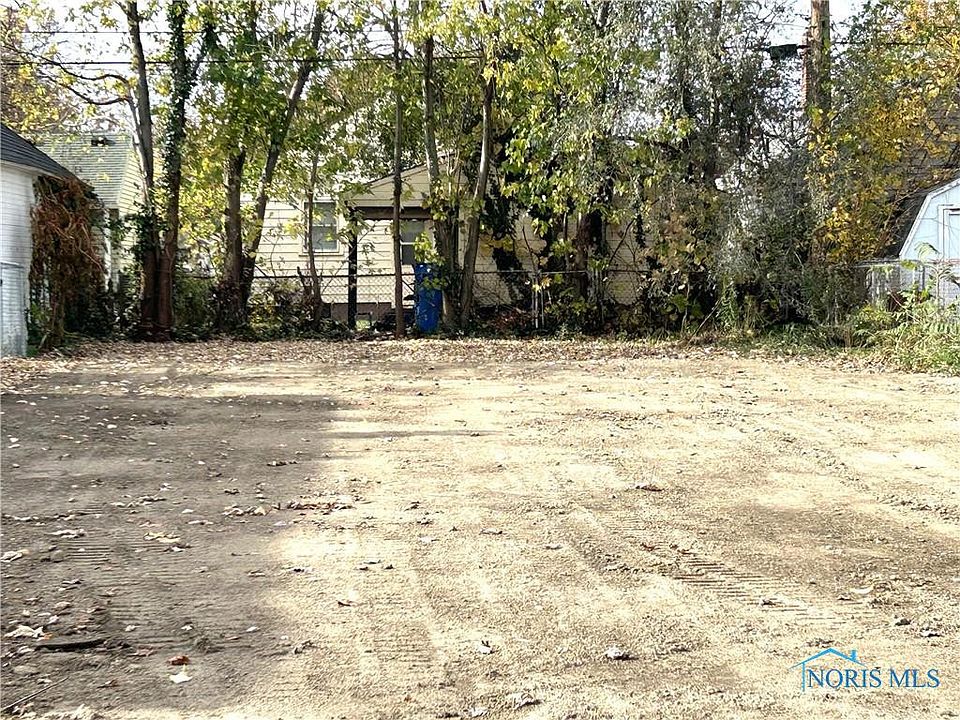 1st image of 4429 Fairview Dr