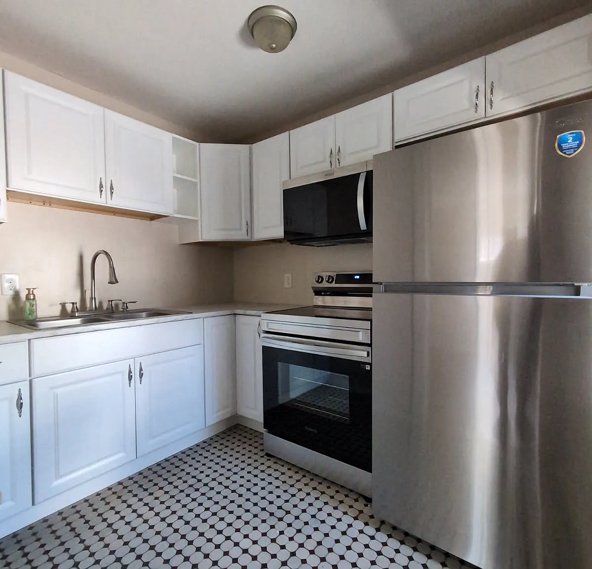 511 Lincoln Street — Photo 4