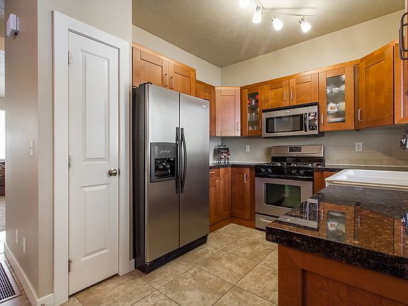 2nd image of 307 E Hidden Garden Ln