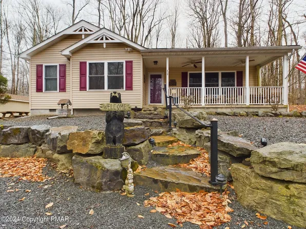 212 Eyota Dr, Pocono Lake, PA 18347