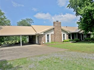 710 Riverside Rd, Poteau, OK 74953