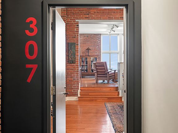 3rd image of 430 N Park Ave Unit 307