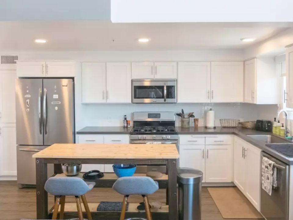 1st image of 5455 Inglewood Blvd #220-07