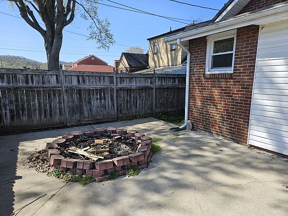 4th image of 1417 W Virginia Ave