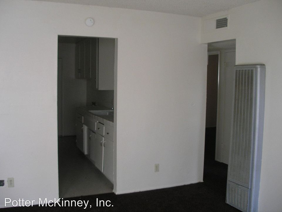 2nd image of 1104 4th St #B