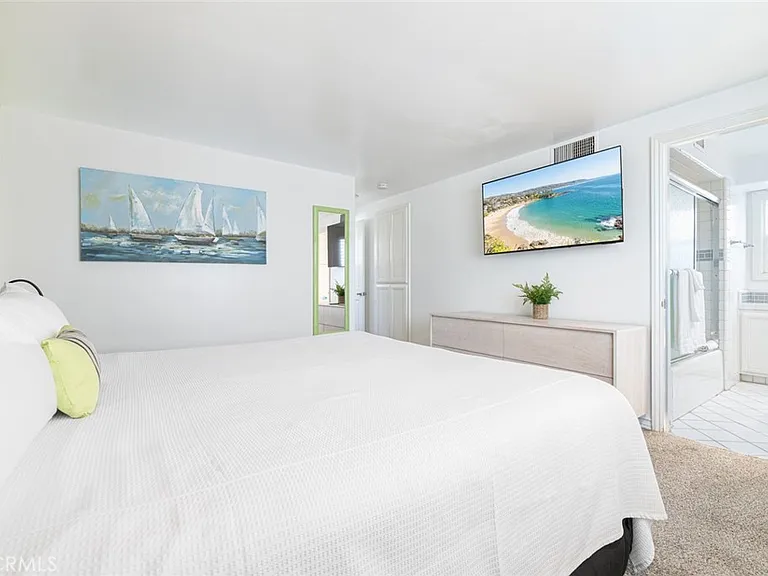 1720 W Oceanfront #B — Photo 28