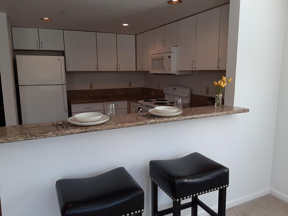 1st image of 10415 SE Waverly Ct #37b3675f1