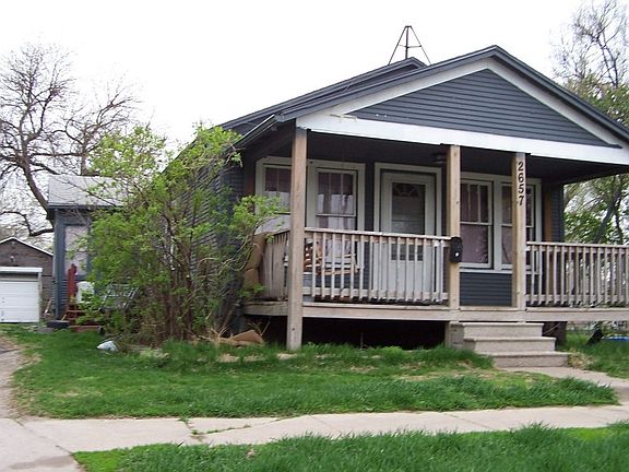 3rd image of 2657 6th Ave