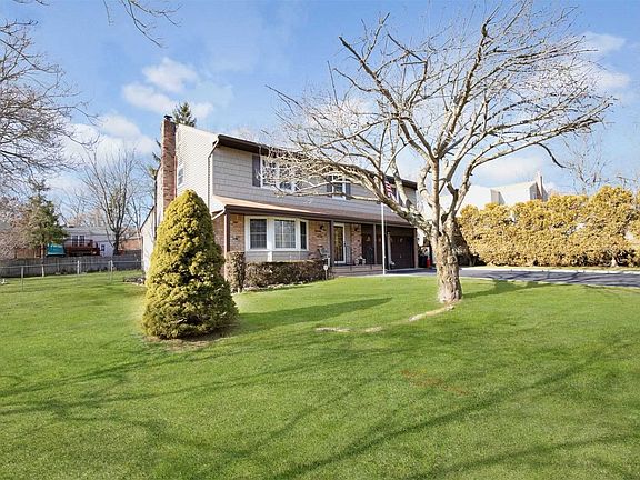 2nd image of 161 Parkway Dr N