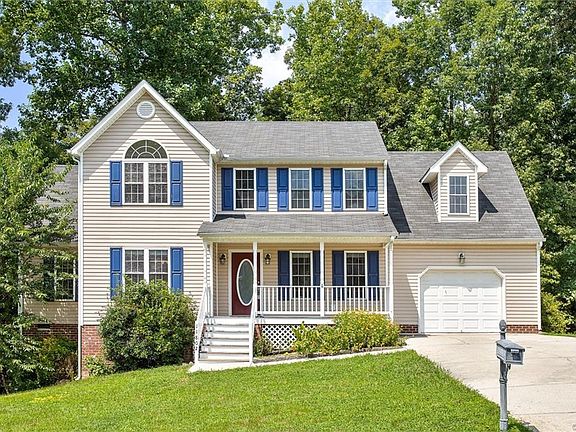 11802 Walnut Wood Dr Midlothian Va 23112 Mls 2126726 Zillow