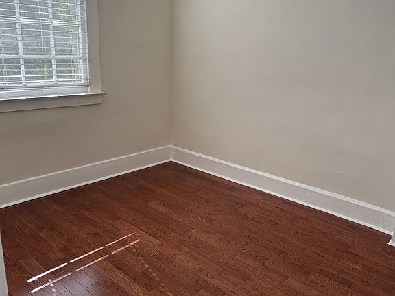 5th image of 1013 Mission St APT 18