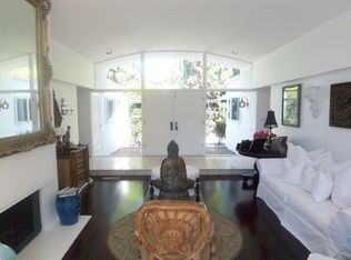 1102 Dorsetshire Ln, Santa Ana, CA 92705