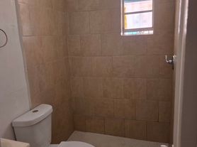 879 Spanish Apts/Brick Seven, 879 05