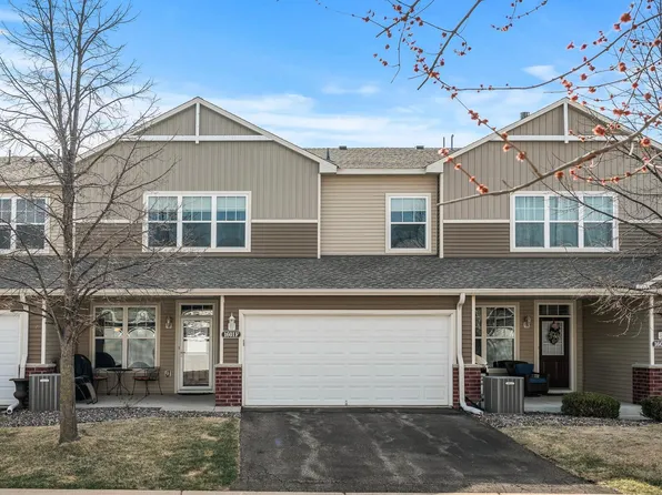 1601 Sumac Cir Unit F, Carver, MN 55315