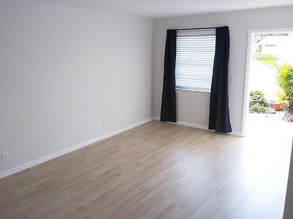 2nd image of 1610 Shirley Ct APT 3