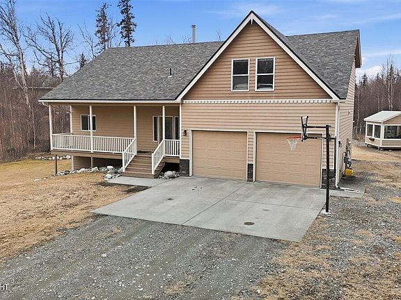 3rd image of 5520 N Bonnie Dr