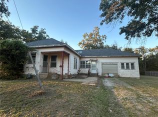 820 Tank Ave, Neodesha, KS 66757