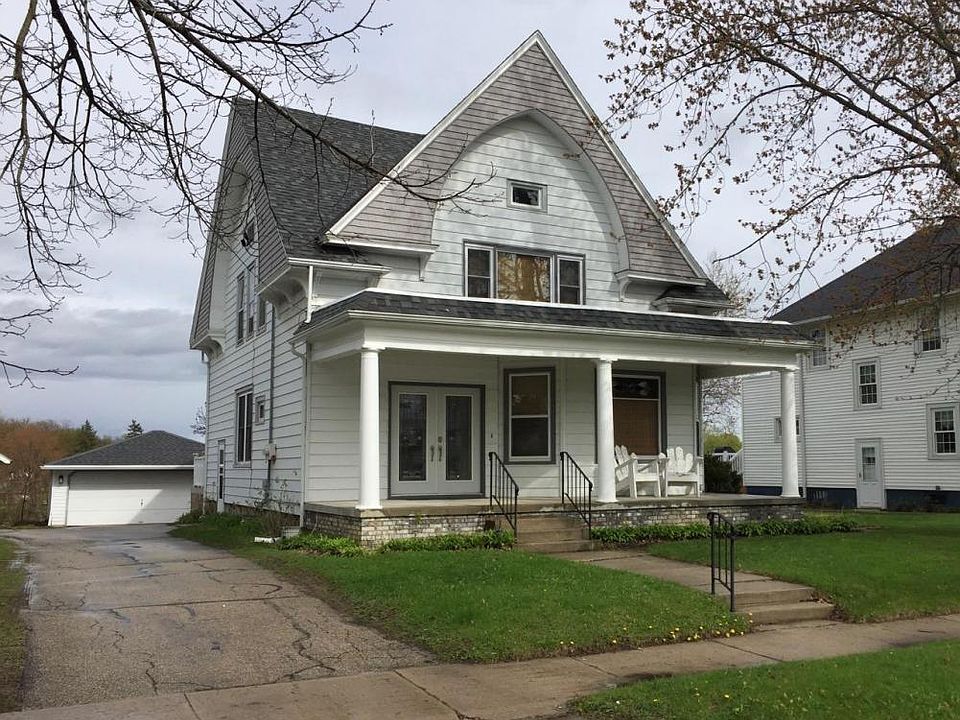 1st image of 1444 Parkview Dr