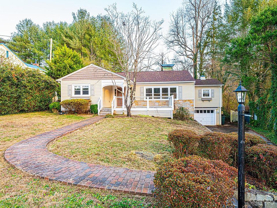 1st image of 342 Eastover Cir NE