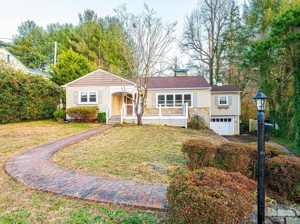 342 Eastover Cir NE, Lenoir, NC 28645