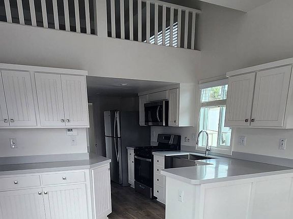 3rd image of 1121 Orcutt Rd Space 24