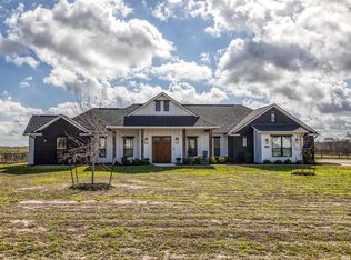 233 Randi Rd, Bellville, TX 77418