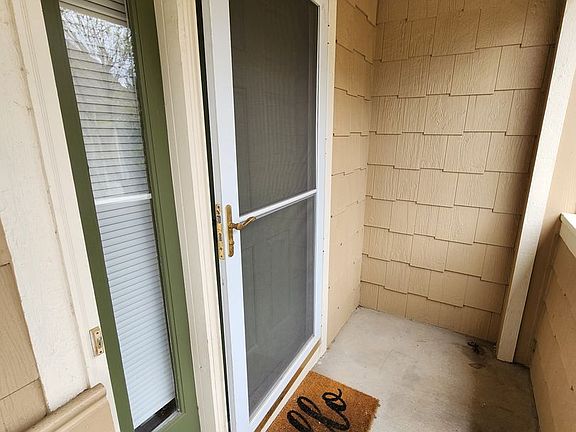 3rd image of 3540 Boulder Cir Unit 202
