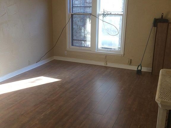 5th image of 2015 2nd Ave S APT 3