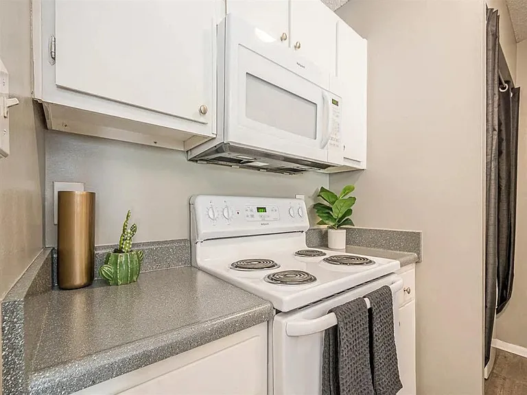 Lancaster Ridge — Photo 12