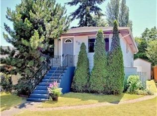 733 N 102nd St, Seattle, WA 98133