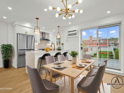 2149 47th St, Long Island City, NY, 11105