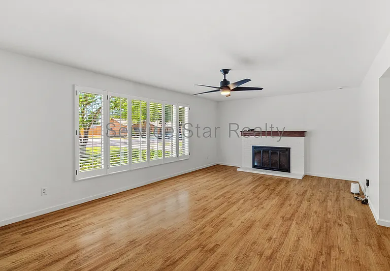6720 N 12th Pl — Photo 5