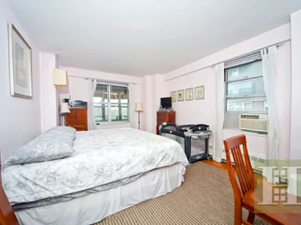 475 Fdr Drive image 1 of 4