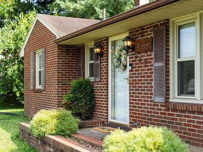 407 8th St, Grottoes, VA, 24441